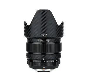 Kiwifotos Kiwifotos Skin for Fujifilm XF 23mm f/1.4 R - Svart karbonfiberfilm