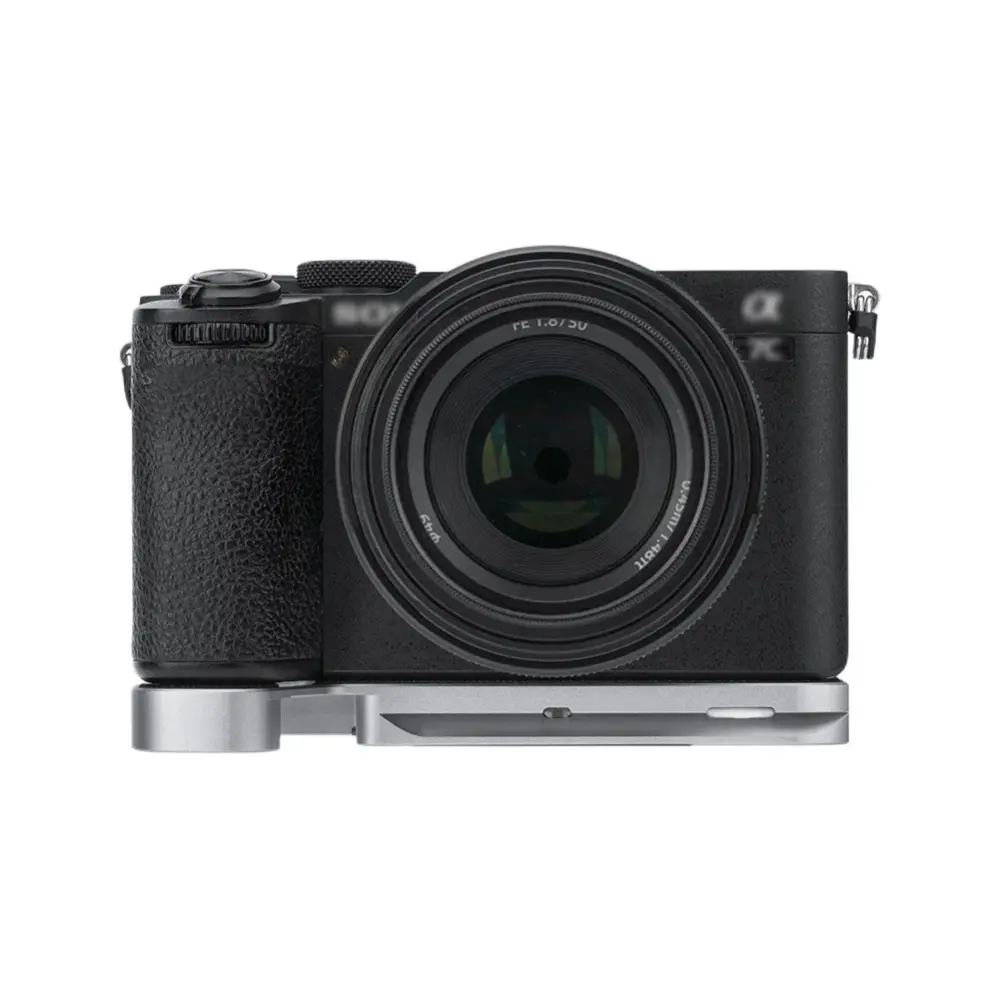  C Grep/Bracket for Sony A7C II og A7C R med rom for AirTag Rask levering fra Sverige.