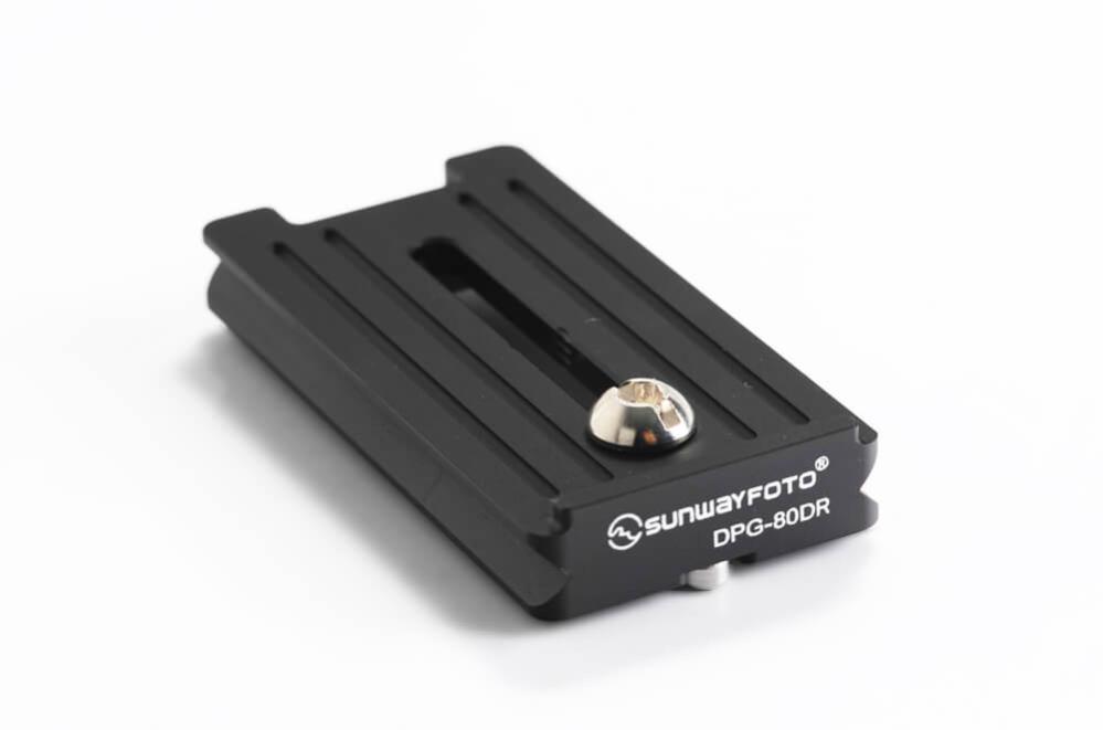 Sunwayfoto Sunwayfoto DPG-80DR Hurtigplate 80mm Arca Swiss med kantstøtte