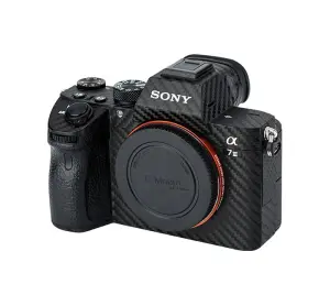  Kiwifotos Skin for Sony a7 III / a7R III - Svart karbonfiberfilm Rask levering fra Sverige.