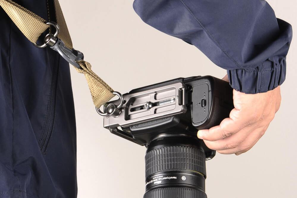 Sunwayfoto Sunwayfoto L-Bracket universal for systemkamera Arca Swiss QD-hull