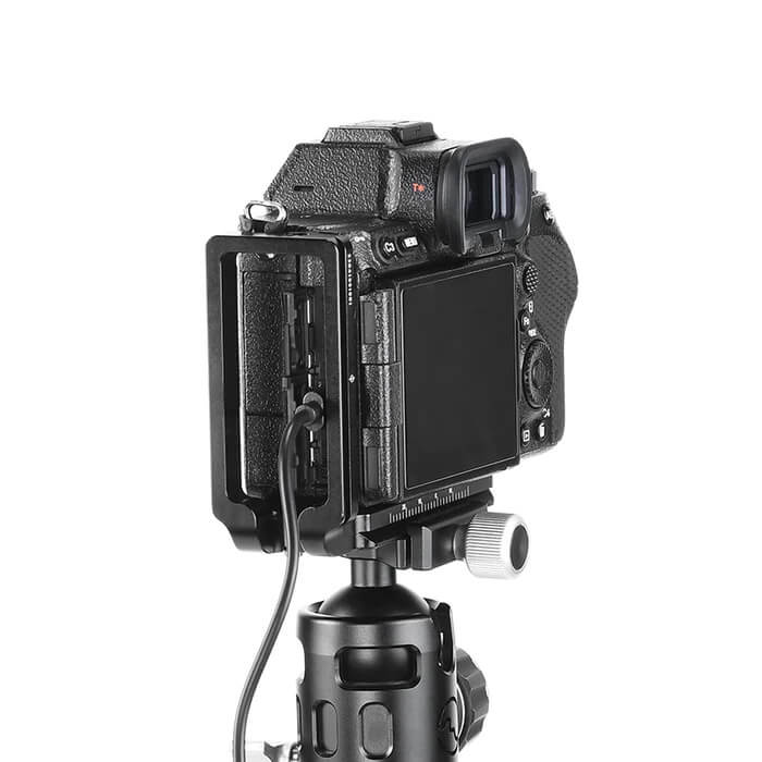 Sunwayfoto Sunwayfoto L-Bracket for Sony A7RV